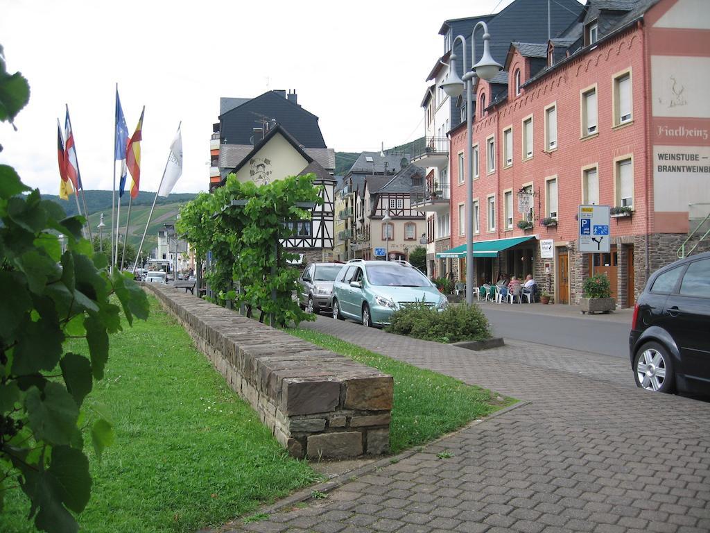 Haus Marlene Daire Zell an der Mosel Dış mekan fotoğraf