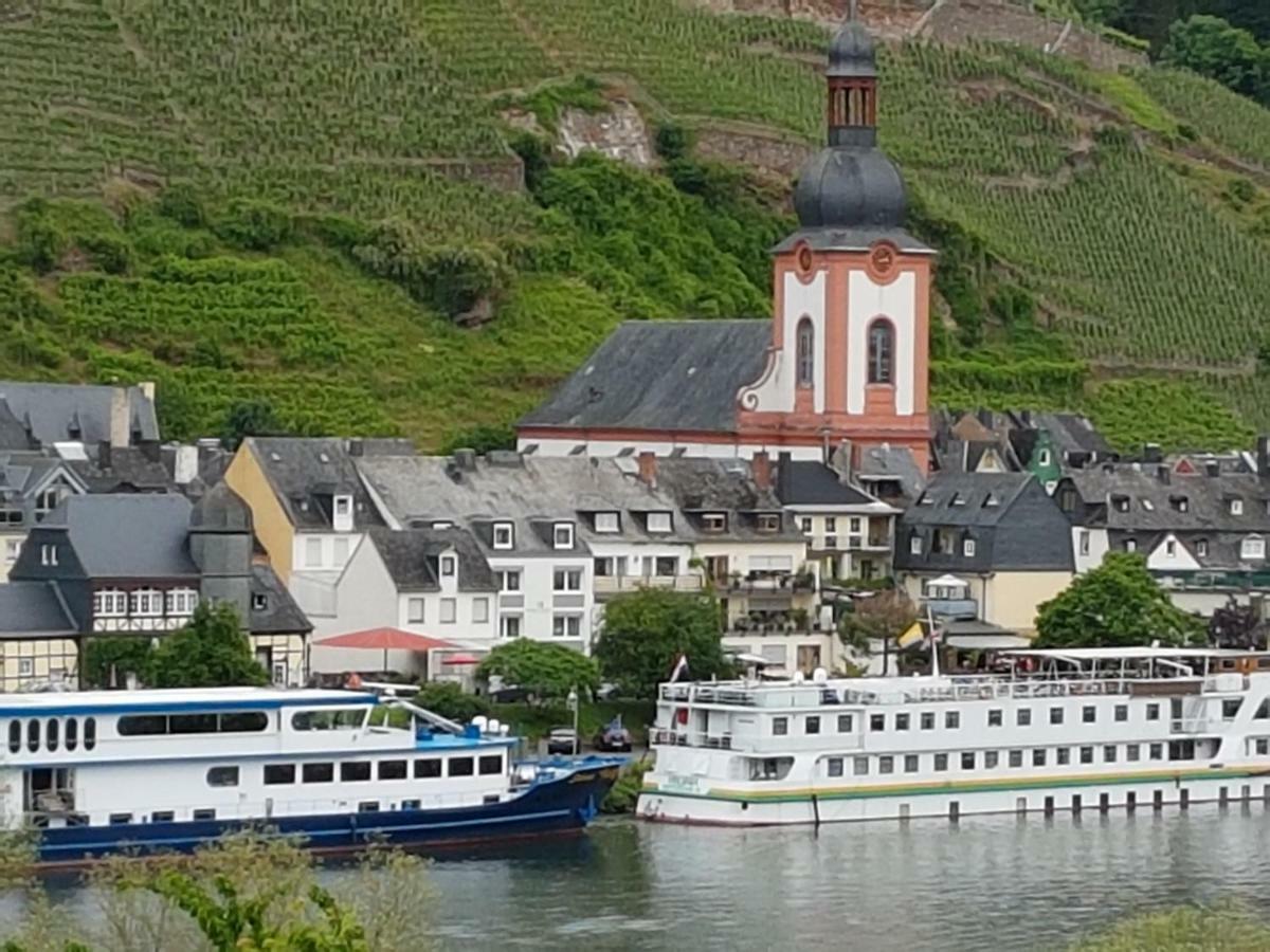 Haus Marlene Daire Zell an der Mosel Dış mekan fotoğraf